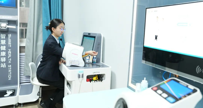 1744709949579276.jpeg 999.jpg