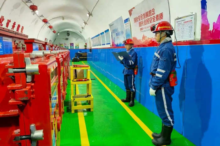 1759020346511648.jpeg 444.jpg